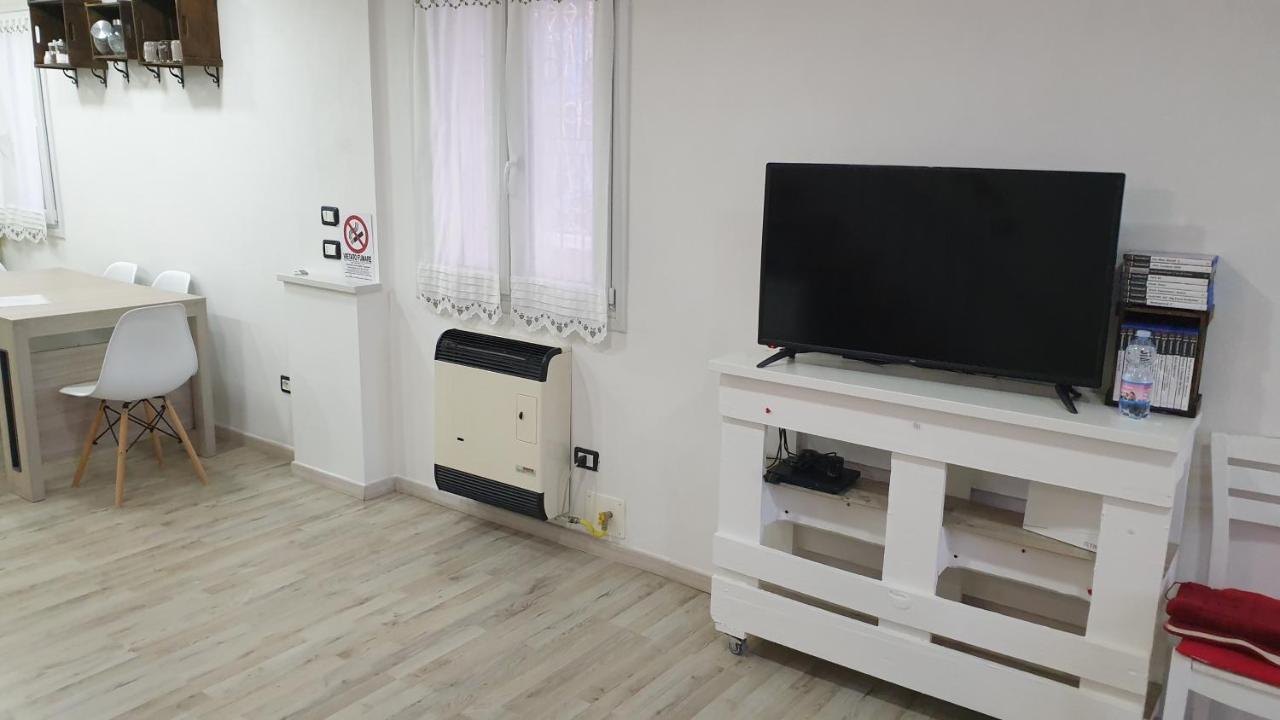 Bomboniera Apartment Comacchio Exterior foto